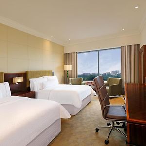 2 Twin or Single Beds Executive Lounge Access Guest Room