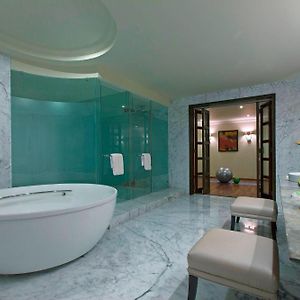 Presidential King Suite